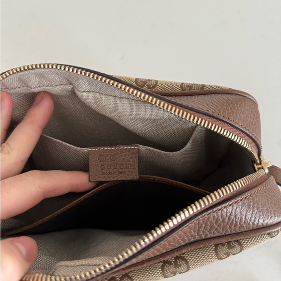 Gucci Bree Camera Crossbody Bag - Picture 7 of 16